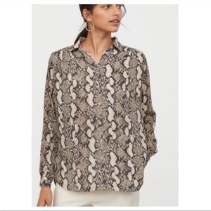 🔥3/$20🔥 semi-sheer snake print blouse